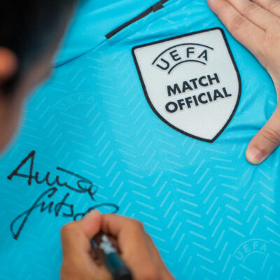 Signiertes Trikot der UEFA Women’s EURO 2025 von Amina Gutschi